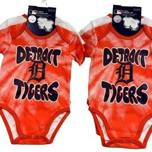 4 DETROIT Tigers MLB Baby Boys or Girls Tie-Dye Two 2-Pack Bodysuit Sets bundled